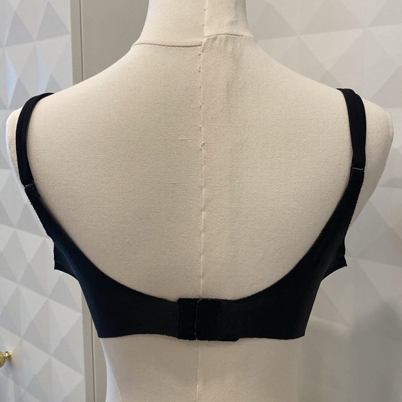 LOT OF 4 VICTORIA’S SECRET BRAS - Picture 3 of 13